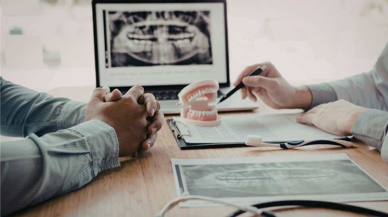 Read more about the article Ce este devizul estimativ stomatologic și de ce este atât de important?