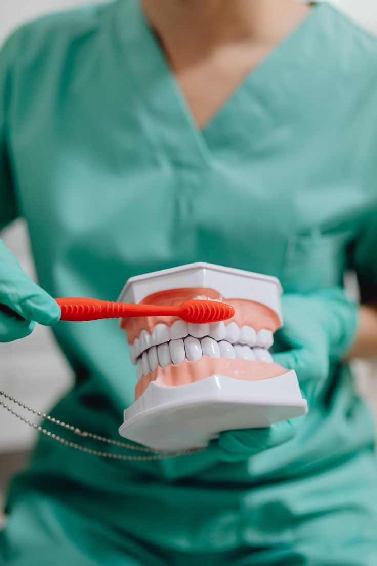 Periajul dentar corect: ghid complet pentru un zâmbet sănătos | SmileART