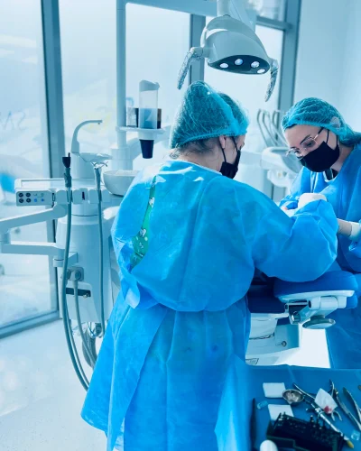 Dr. Adina Oprea in operatie